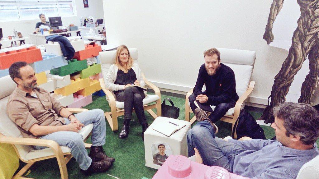 BerriUp's tweet photo. ¡Charlando con @Josebadelcas de @foocuzz sobre #Marketing y mucho más! https://t.co/UnKnumm12W