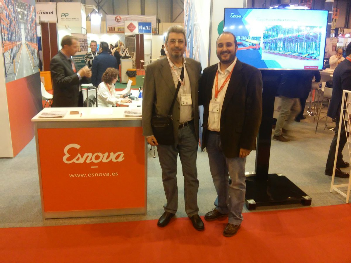 TransporteNews's tweet photo. Mucho trabajo tienen nuestros amigos de #Esnova y @NoegaSystems que les ha costado atendernos... pero eso está bien. #Logistic2017 https://t.co/6aYeL5U0NE
