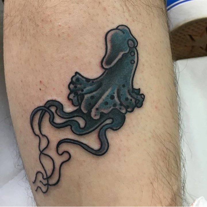 handstyletattoo's tweet photo. As part of Saturday's festivities, this design was pulled out of the Tattoo Roulette! Tattooed by @rosshallam! https://t.co/kr0INFst17
