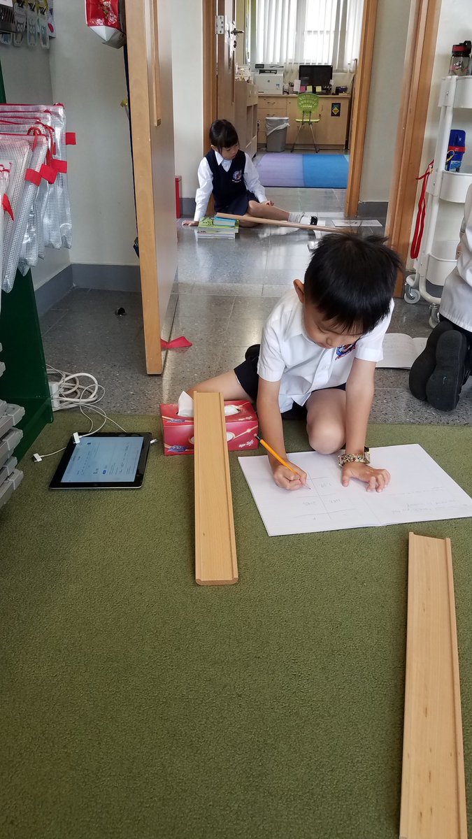 LandrumAlthea's tweet photo. Writing like scientists for #AISSTEAM week! https://t.co/ijEIr8tplj