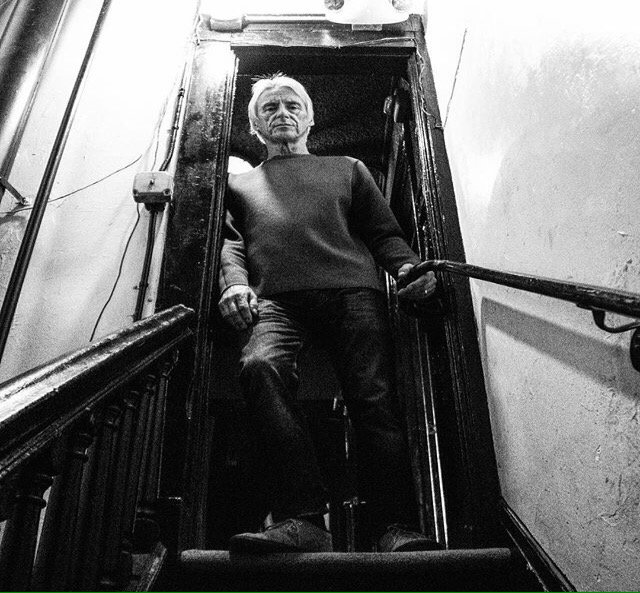 2Bsome1's tweet photo. Don't forget you saw it here first #WellerWednesday https://t.co/hxxAJ3Pf4e