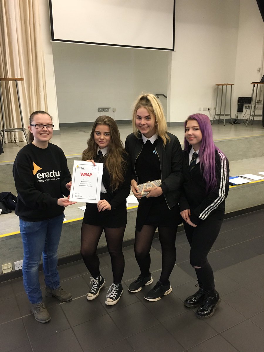 GCU_WRAP's tweet photo. Our project leader Laura presenting @LinwoodHigh with their certificate after taking part in WRAP yesterday! https://t.co/mpKQ8EZcrG