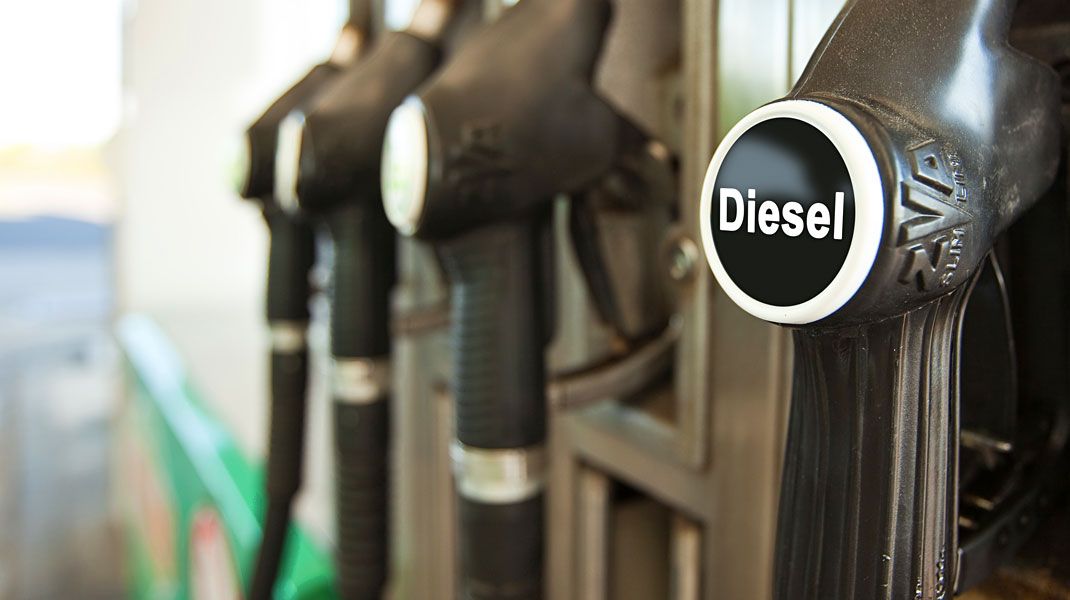 carkeeuk's tweet photo. Is #diesel completely dead? Find out in our Car Buying Guide https://t.co/2sfPSrJykV https://t.co/VXRWbJDlZY