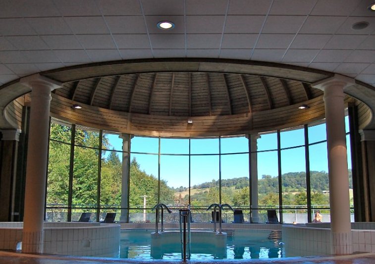 Cestquices2la's tweet photo. Merci aux thermes de Capvern pour leur contribution à notre projet! N'hésitez pas à venir vous relaxer dans les différents bains des thermes mais également de l'Edenvik 😊 https://t.co/QMZAxVmhXb