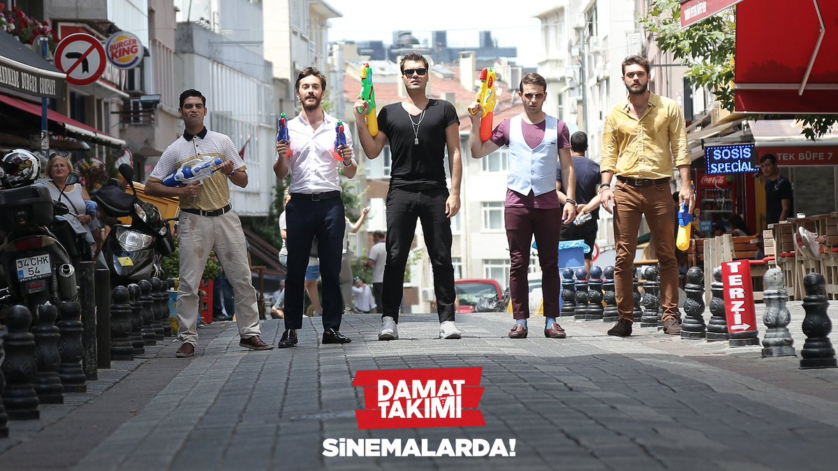 Aslında tek amaçları Yiğit’i evliliğe uğurlamaktı… Olay nasıl buralara geldi derseniz cevap #DamatTakımı’yla sinemalarda.