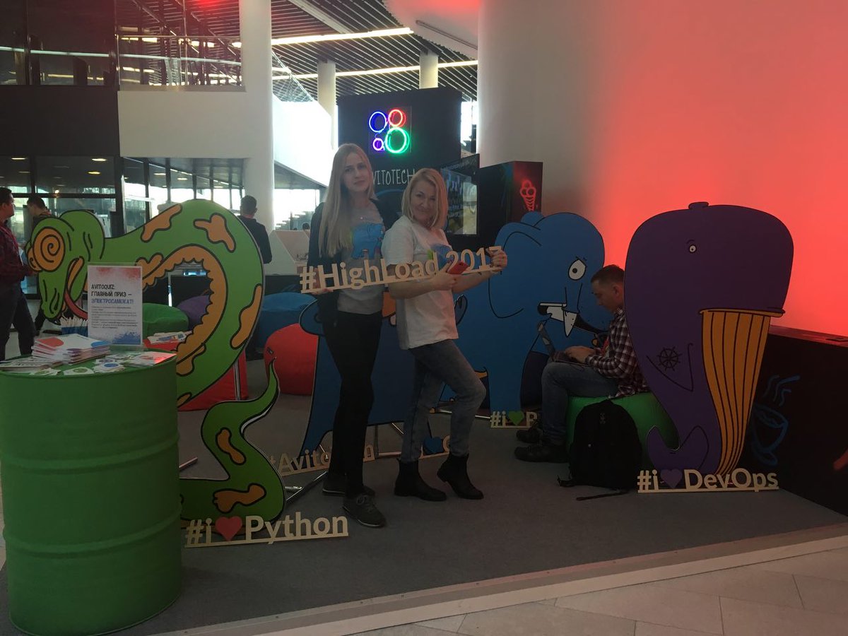 avitotech's tweet photo. Продолжаем репортаж с Конференции HighLoad об активностях AvitoTech. Заходите к нам на стенд, следите за обновлениями к этому треду — будем в комментариях рассказывать, что у нас есть интересного. #highload2017 https://t.co/m1nrM41RVz