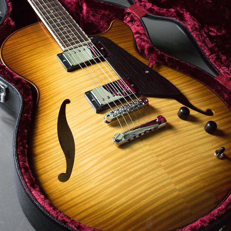 セミアコ　オマケ付き！美品！ Sadowsky/Semi Hollow Model CMB】 Sadowskyが贈る至高のJazz Guitar