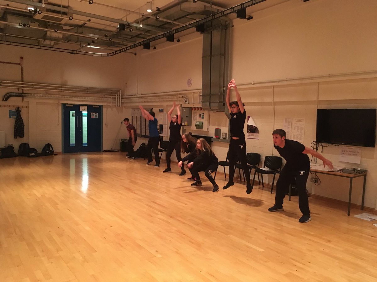 GrahamTudor77's tweet image. Morning Hiit class with the Panto cast @wiganleighcol #payinsweat