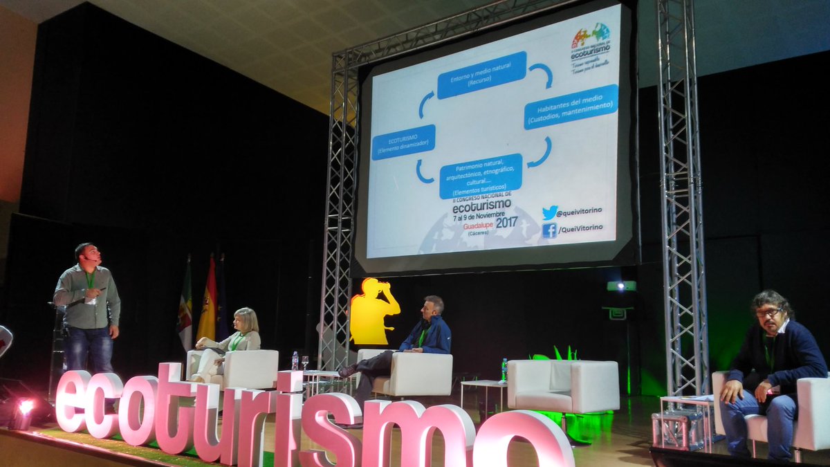 SoyEcoturista's tweet photo. Las empresas tienen que poder vivir del #ecoturismo pero también contribuir a conservar el paisaje y el paisanaje, sin los que no puede haber producto. Es fundamental una buena gestión del recurso. @queivitorino #CongresoEcoturismo17 @fuentesdenarcea https://t.co/xRneCkbt1N