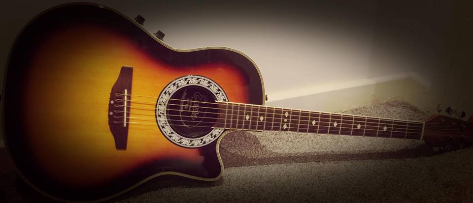 WhoArshadAwan's tweet photo. Great Gift from a great friend Asrar Khan. Thanks for such a lovely gesture. Bless you my friend. #encore #Roundback #semiacoustic https://t.co/qkJ81PkUXR