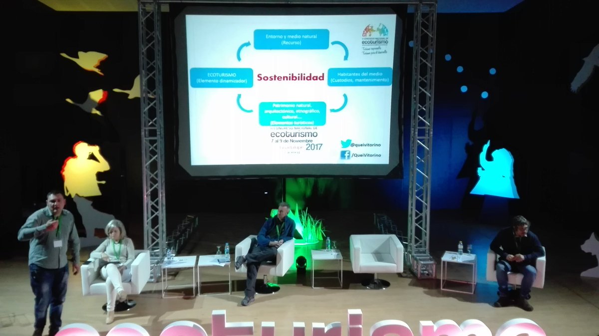 LifeInfonatur's tweet photo. El bucle de la sostenibilidad en el ecoturismo. La clave de @queivitorino en el #CongresoEcoturismo17 https://t.co/n6zEmdYaxd