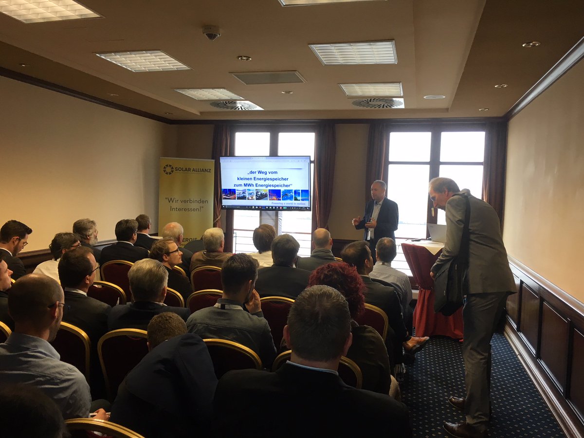 Solarallianz's tweet photo. Start des 5. #StorageDay XXL bei den 26. Windenergietagen! Windenergie & Speicher – Chancen, Status quo, Aufgaben, Ausblick. #Fullhouse https://t.co/EQzWCe1jy2