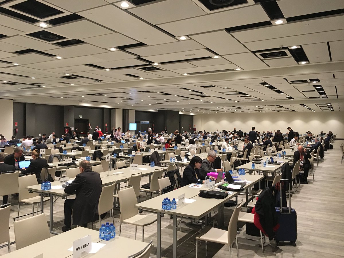 Gwittty's tweet photo. Airline-Airport speed dating at the 141st IATA Slot Conference #slotsconference #IATA https://t.co/bHEluU8Gby