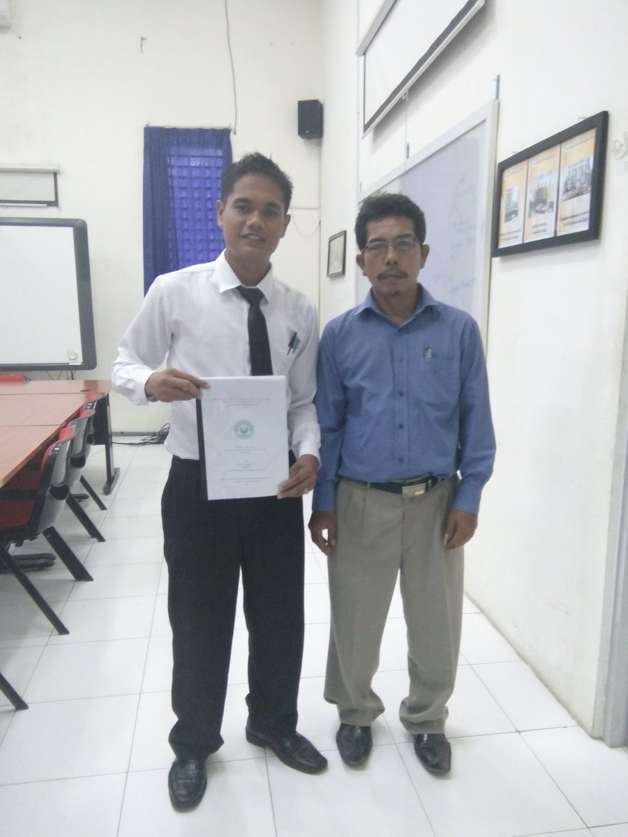 judihar's tweet photo. Demi sebuah harapan dimasa depan...

#PPG SM-3T UNIMED 2017
#profesional teacher
#Seminar hasil PTK
#seriousquestion https://t.co/T7VQr0RRZY