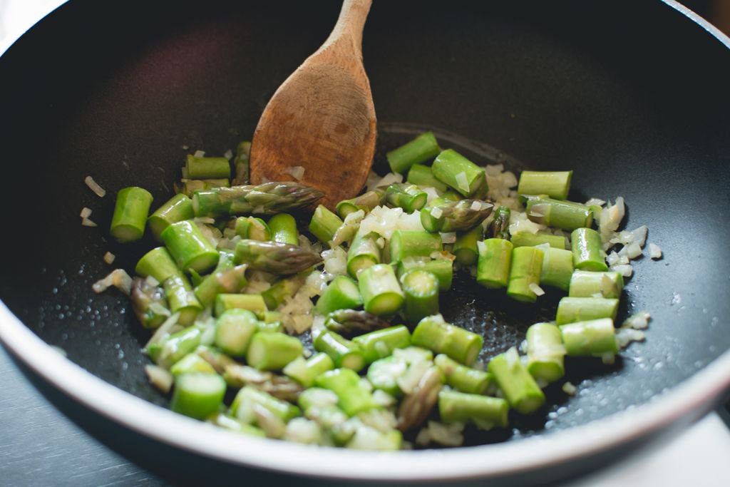 JustNowFood's tweet photo. With up to 40% off your favourite Woolies items... what will you be cooking up tonight? 👩‍🍳 👨‍🍳#JustNow #saveonfood #stopfoodwaste #chefmode https://t.co/6nnD1P9wF7
