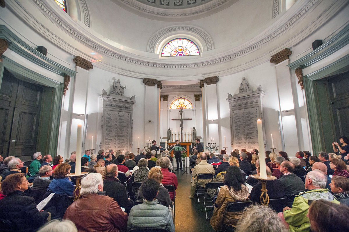 Wat een succes! Het eerste Kapelconcert is een feit en trok volle zalen. Bent u er 3 december 2017 bij? begraafplaatsstpetrusbanden.nl/agenda-2017/ka…