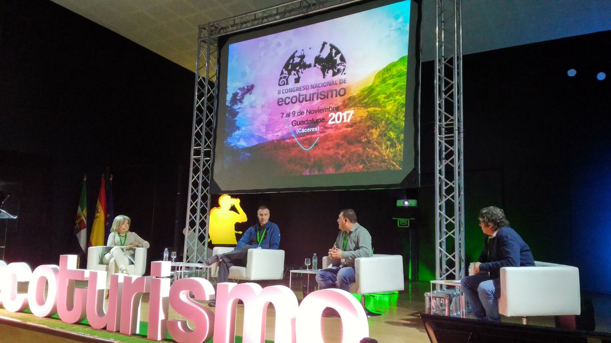 SoyEcoturista's tweet photo. Las experiencias de #ecoturismo consiguen transmitir la pasión por el territorio de quién las crea, por eso son únicas. Las empresas que trabajan en una misma zona no son competencia, son aliados y hacen fuerte al sector @deltapolets @queivitorino #natureda #CongresoEcoturismo17 https://t.co/wTOcxQjbIi