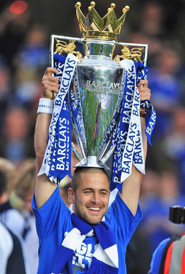 Happy birthday to former blue Joe Cole who turns 36 today!   