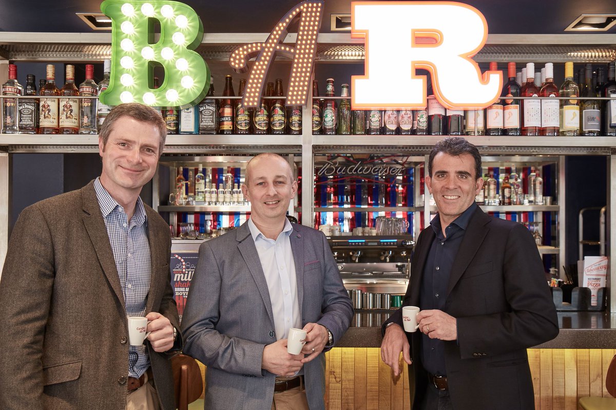 RancilioGroup's tweet photo. Rancilio equipment in Pizza Hut restaurants on #AliWorld issue n.6 #RancilioGroup @pizzahutuk @AliGroupFS https://t.co/l0G2QlTEhH https://t.co/XPxxoI1XEe