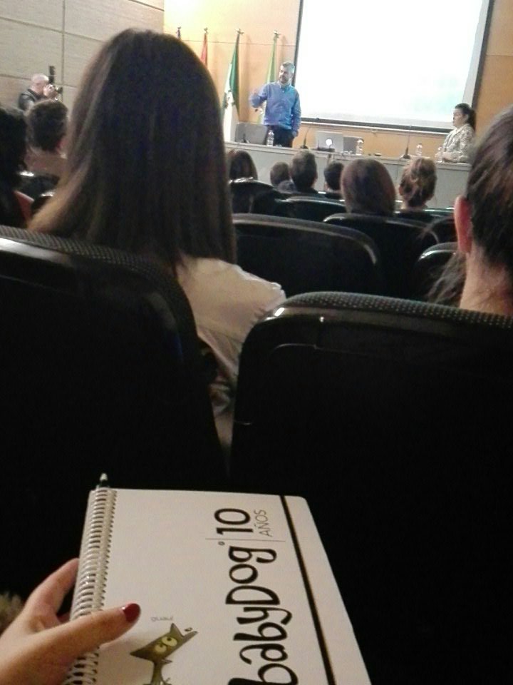 meeriiss7's tweet photo. hola! Aqui estamos los #yosoymosm en el taller de Marketing de Online de @babydog_agencia #loveworker https://t.co/wifqF9aoV2