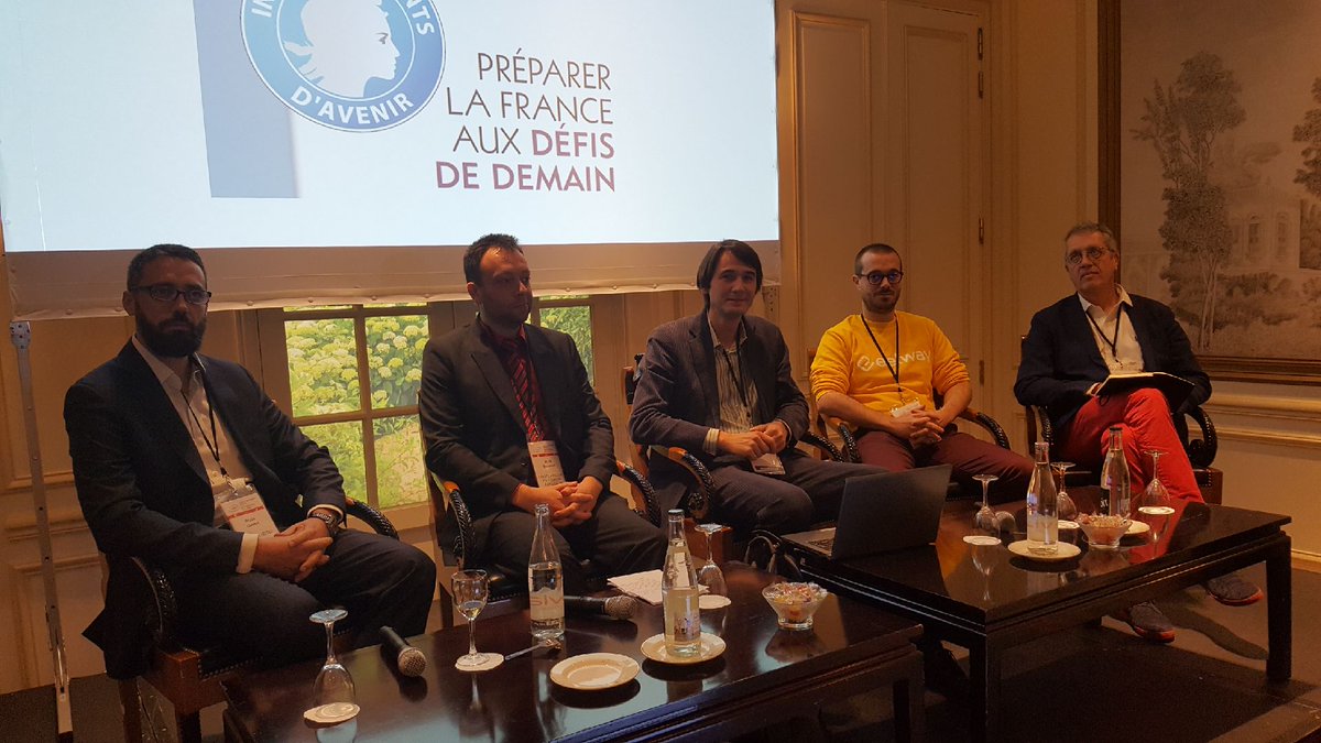 FWApp's tweet photo. FWA participe à la table ronde de @tourinvest avec @DAshikhmin sur le sujet de l'accueil touristique https://t.co/9PcXBVyD4b