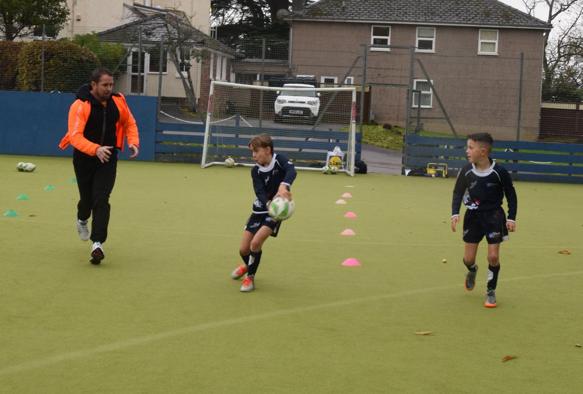 Thanks to <a href="/ShaneWilliams11/">Shane Williams</a> for coming to St. John’s yesterday for a brilliant rugby skills morning! The children loved it! #rugbylegend