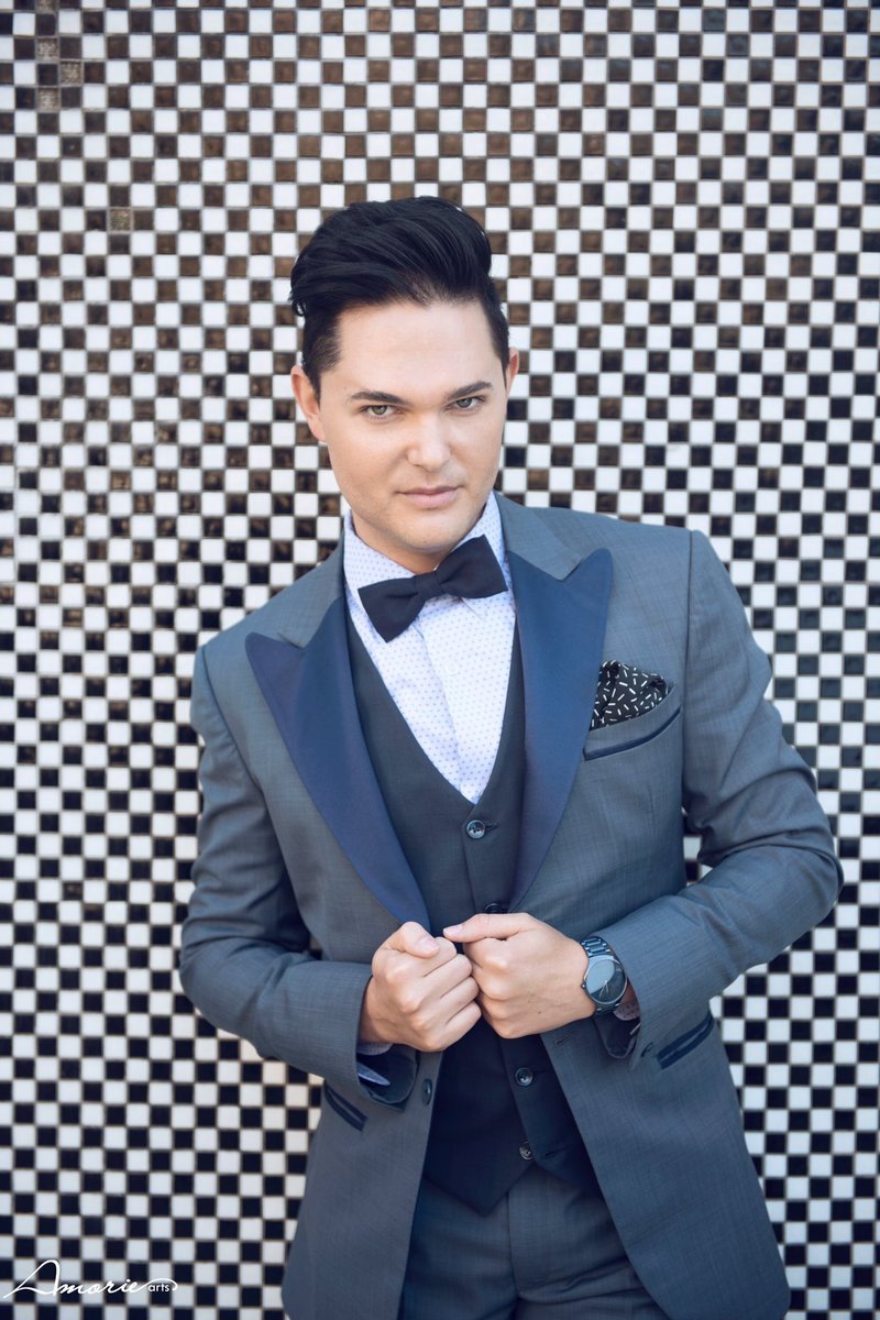 One of my favorite people <a href="/FrancoisLouw1/">Francois Louw</a> 
Styling: <a href="/trendy_toast/">trendytoast</a> 
Suit: <a href="/TailorMeSA/">Tailor Me</a> 
Photography: <a href="/AmorieArts/">Amorie Arts</a> #portrait #photoshooting #photography #photo #fashion #maleportfolio #malemodel #portfolioshoot  #naturallight #outdoors #amoriearts #influencer