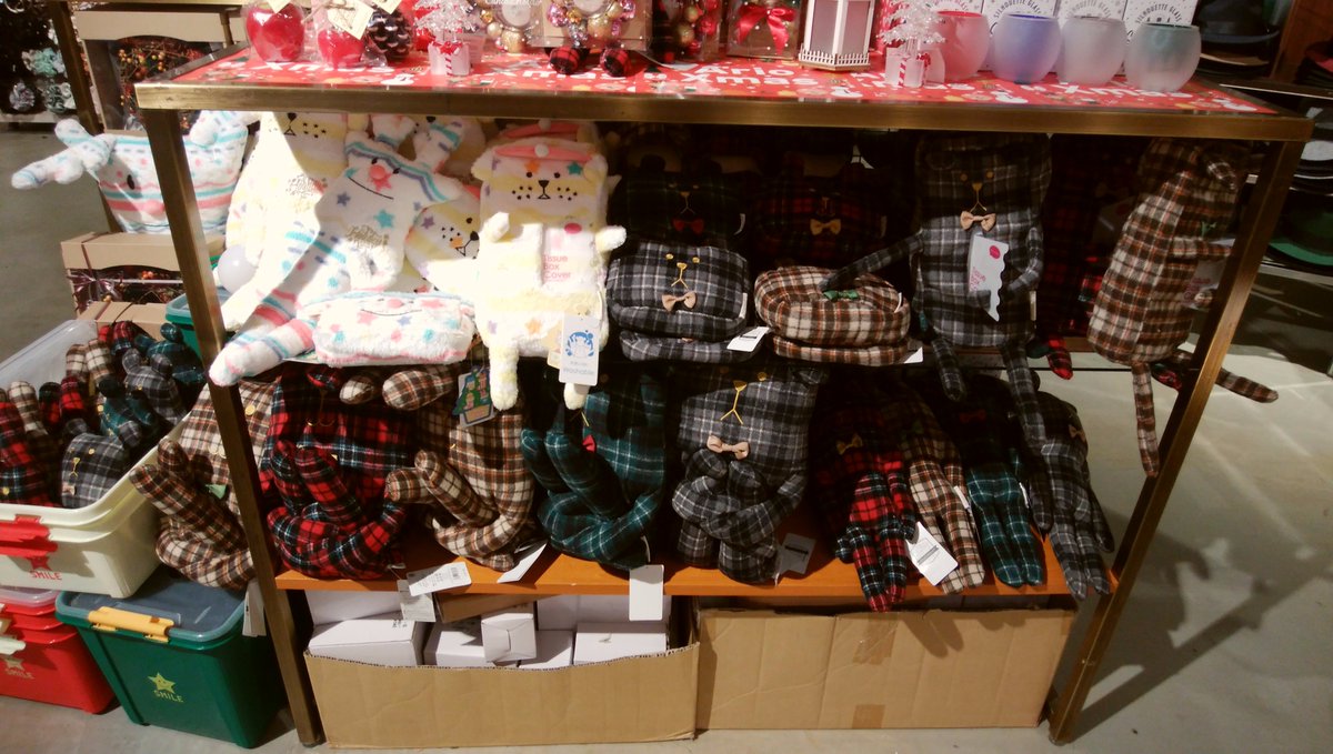 Madara Twitterissa チェルシーニューヨークに行ってきた 久々に行ったらチェックの新作だけじゃなくて 直営店にはなかったピエロのsとlサイズ全てが揃っていて 8のつく日は10 Offらしく 思わず後先考えずに捕獲に走ってしまった Craftholic