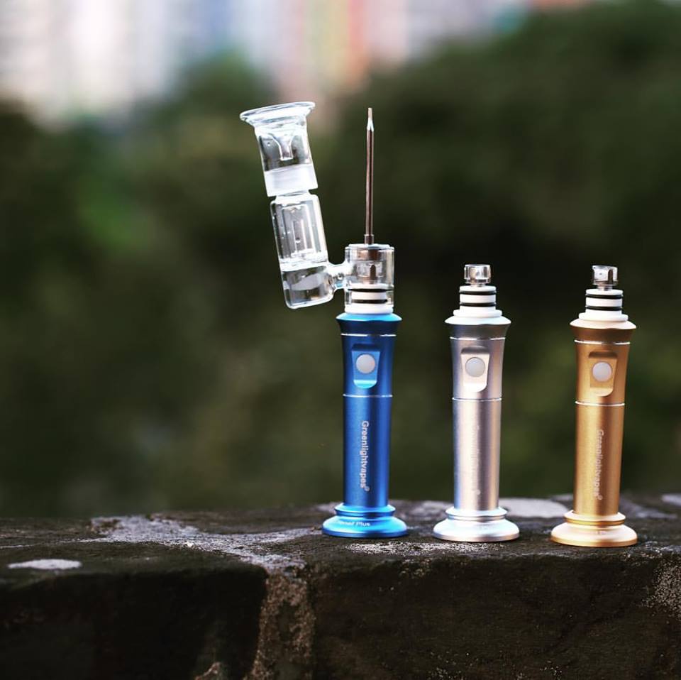 G9vapes's tweet photo. Hey, the three of us are just different colors!Can color change fate?🤔
#greenlightvapes #henailplus https://t.co/2ADAWI7Kd9