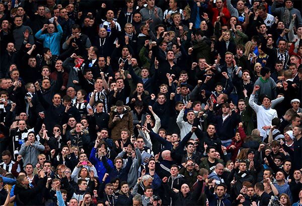 fun88eng's tweet photo. Follow &amp; RT to win tickets in the away end for #MUFC vs @NUFC on Saturday 18th November! Winners announced this Sunday! 🤞 https://t.co/ZQyiJsPdt1