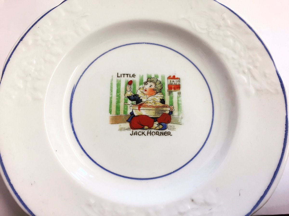LJHorners's tweet photo. Little Jack Horner's vintage crockery! #slightlyodd https://t.co/5kKN1IhCMW