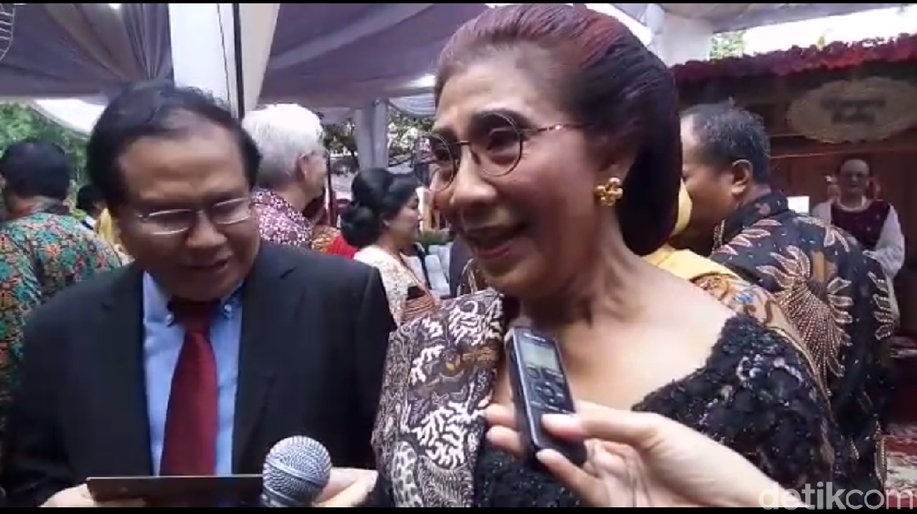 Menteri Susi Ingatkan Kahiyang-Bobby Makan Ikan, Ini Manfaat Kesehatannya detik.id/VRYWqr #JokowiMantu