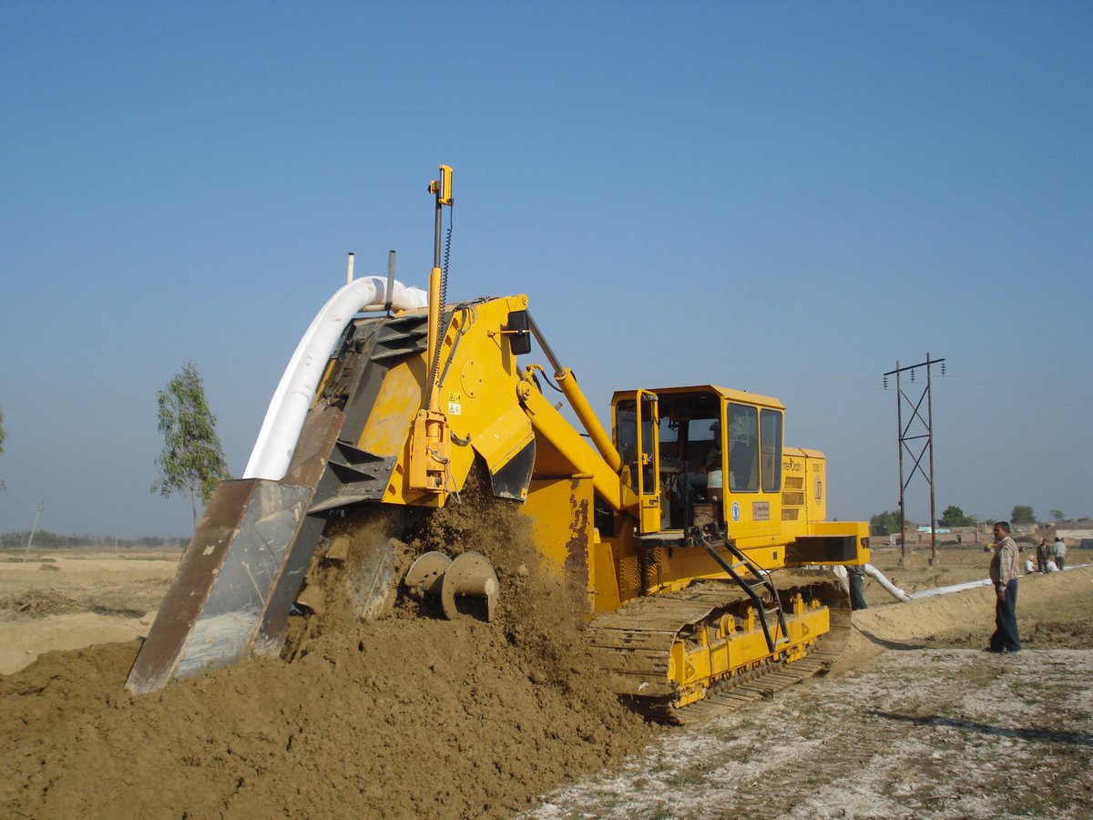 #DutchSubSurfaceTechnologies aims to provide the best machinery and services to execute #SubSurfaceDrainage in India. <a href="/InterDrain/">Inter-Drain</a> is a leader in manufacturing #agriculturaldrainage machines. #thebestinEARTH #drainagepays #DSST