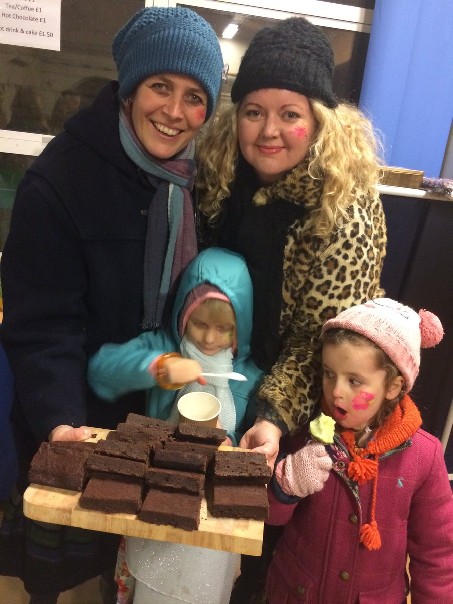 St_Michaels_PW's tweet photo. We hope you had a great time on The Croft School fireworks night as much as we did! All St.Michaels brownies were sold out. Good work guys! Next stop Goodwill evening and Christmas!
Come to have a nosey for your little stoking fillers and artisan foodie hampers at St.Michaels https://t.co/Fhe5lySMvR