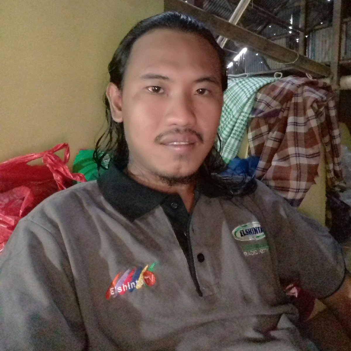 SupartoCandra's tweet photo. #FotoProfilBaru https://t.co/dVrkKQ7Gc4