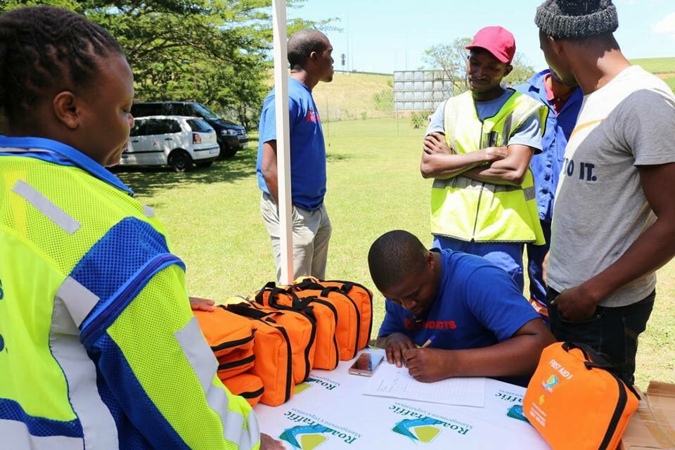 TrafficRTMC's tweet photo. #SafeFestive: Road Safety awareness at Umdloti targeting Freight Transport.#RoadSafety https://t.co/cMc7ReAw6j