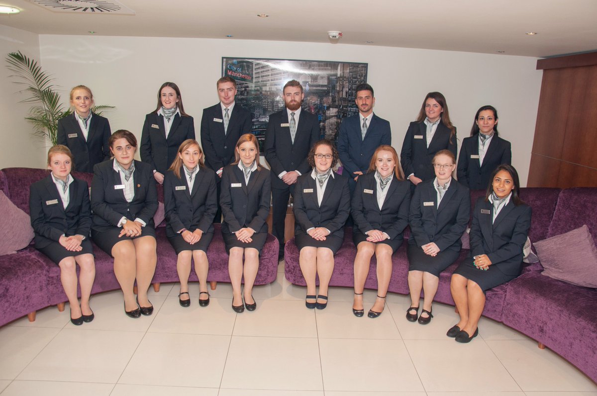 MacHotelRecruit's tweet photo. Please meet our Graduate intake for 2017. Some fantastic young talent! #FurturestarsofHospitality https://t.co/gKlLEBCSgn
