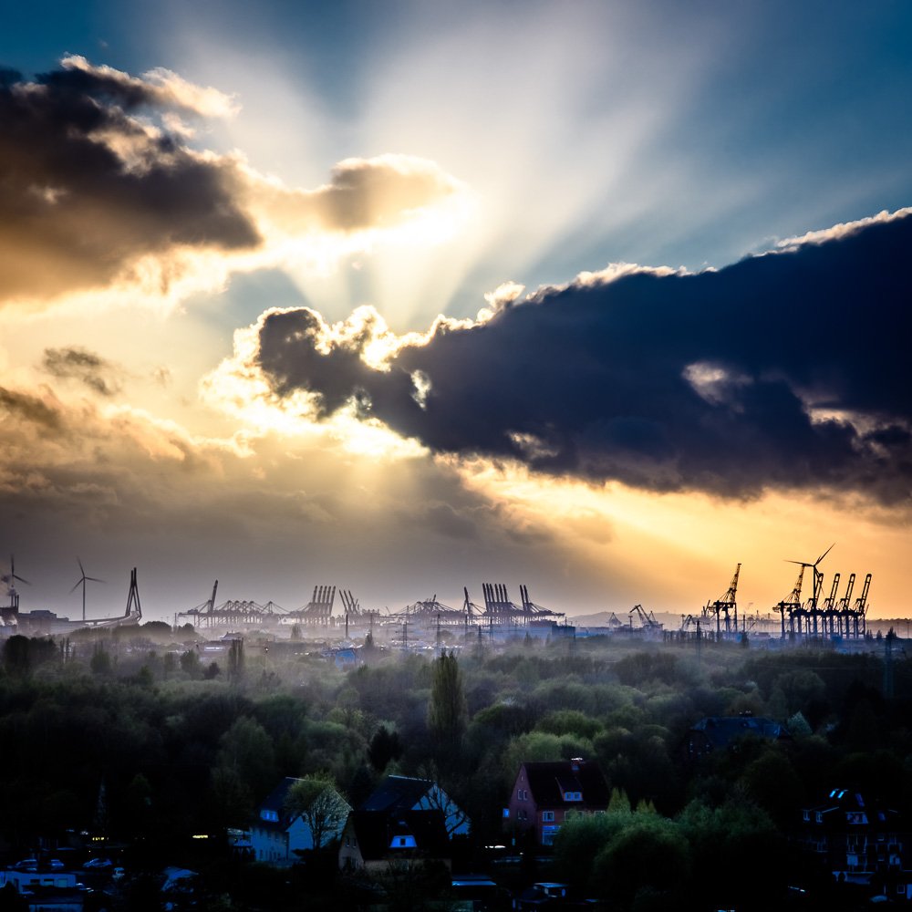 GerdHachmann's tweet photo. Mein bislang erfolgreichstes Foto bei Instagram!
#Hamburg #wilhelmsburg #georgswerder #energieberg #horizontweg #sonnenuntergang #deponie #hamburgscapes #hafenhamburg #hafen #kräne #hafenkräne #sunset #goldenhour #wolken #sonnenstrahlen #clouds
https://t.co/rpVscF572w https://t.co/EcKoe9Ngbj