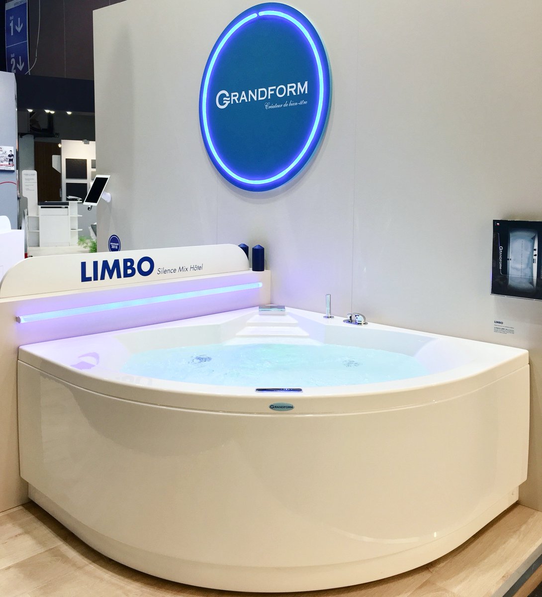 Grandform_fr's tweet photo. Envie d'une immersion dans une bulle de bien-être ? Rendez-vous Hall 3 Stand D20 #ideobain #MDB2017 #ideobain2017 #grandform @salon_Ideobain https://t.co/qMkj6zTtoL