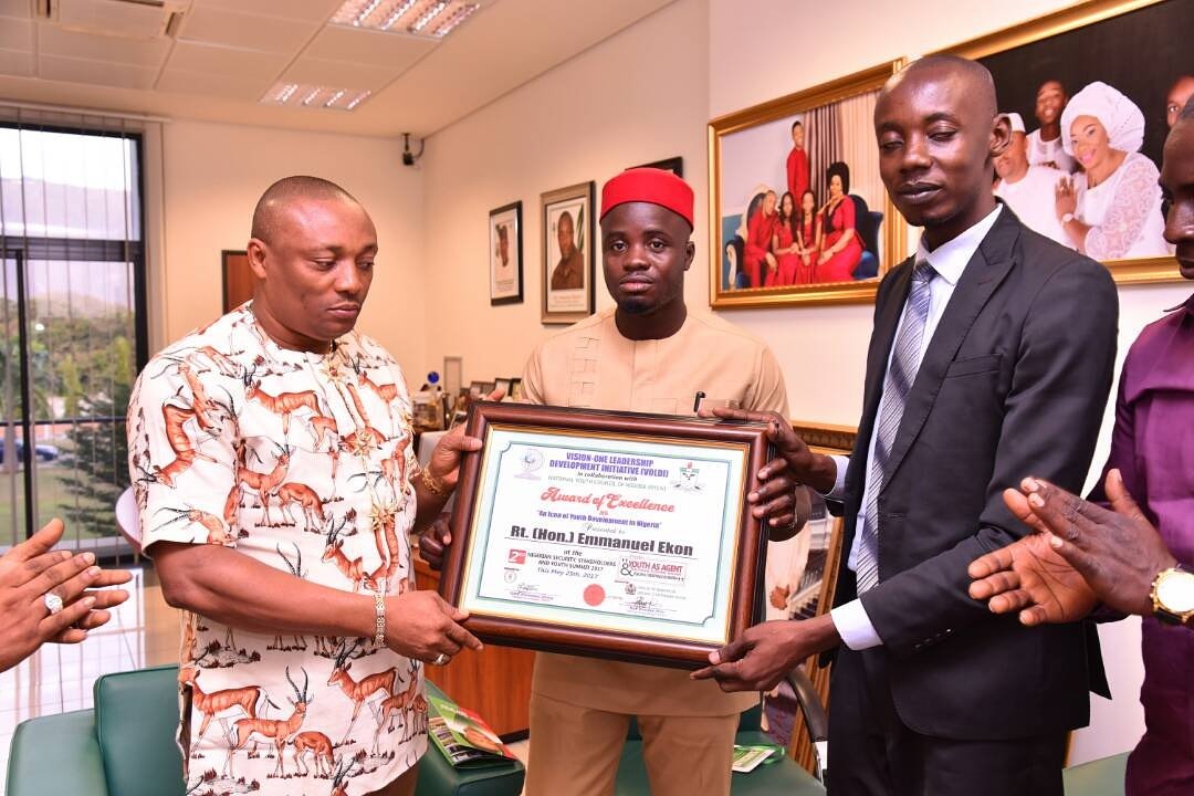 HonEmmanEkon's tweet photo. I was honoured yesterday by the leadership of NYCN with an Award of Excellence in recognition of my contributions to youth development. https://t.co/KQKVglgM1F