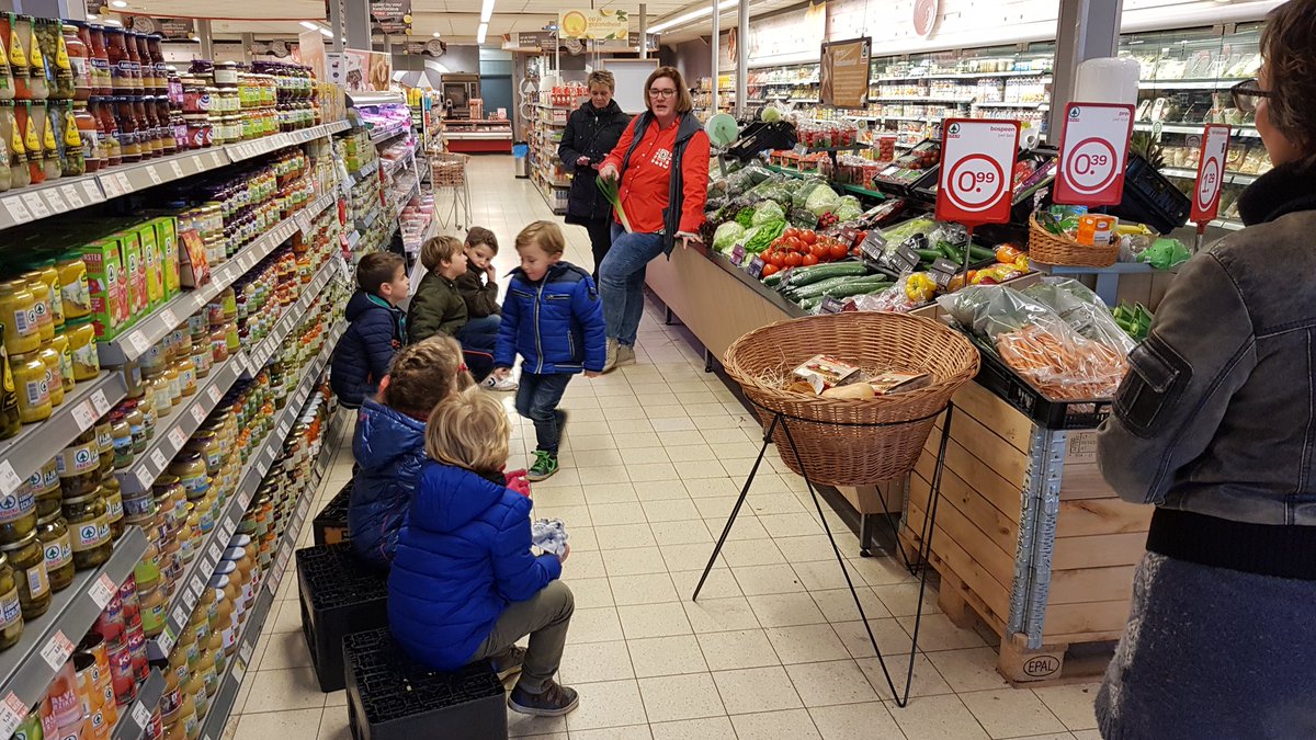 De kinderen van de basisschool waren vandaag bij ons op bezoek....#lerenvanelkaar #basisschool #arcen #spar