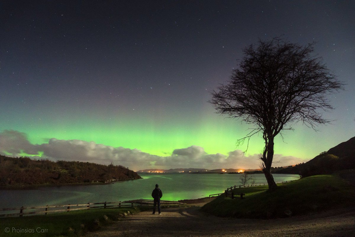 wendyo55's tweet photo. #NORTHERNLIGHTS #IRELAND🇨🇮🌟 https://t.co/84eVMLaMTh