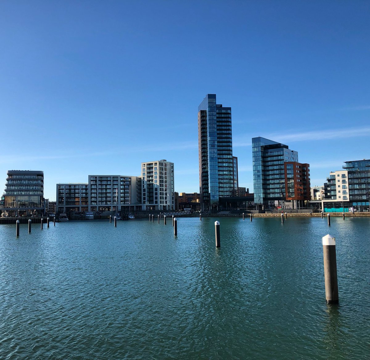 OceanVillagePic's tweet photo. What a glorious day!!! #Sun #sea #Marina #weather #OceanVillageSouthampton https://t.co/q613hsswKk