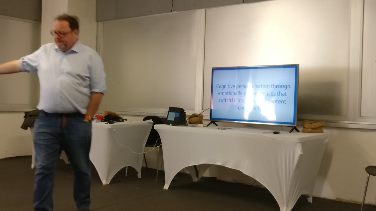 MarcoBuonvino's tweet image. The US army shares a lot of research and information about #neuroergonomics and #cognitivePersonalization

Emotional-aware design!
 
Here: arl.army.mil/www/default.cf…

#WOAH
 @Acuity_Design #WUD2017
#wudrome