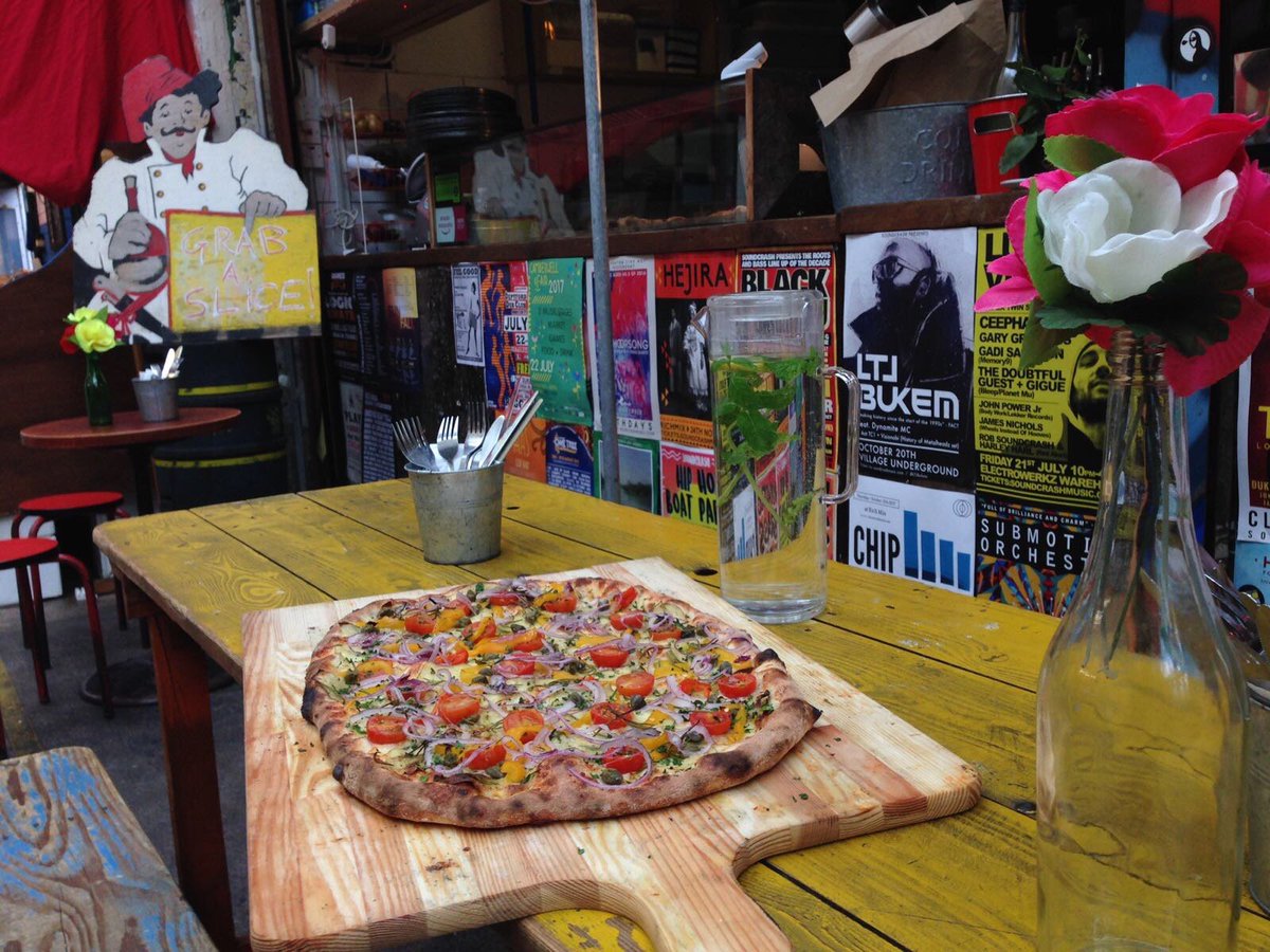TheAgileRabbit's tweet photo. Hot #pizza & #LIVEMusic this week @TheAgileRabbit :
Wed 8th: @shirlsmart
Thurs 9th:@texturesounds
Fri 10th + Sun12th: #CUSPDJ
Sat 11th: *NEW DJ series* Serendipity Soundsystem
#music #cello #percussion #DJ #london #brixton #theagilerabbitbrixton https://t.co/aueLMtaI75