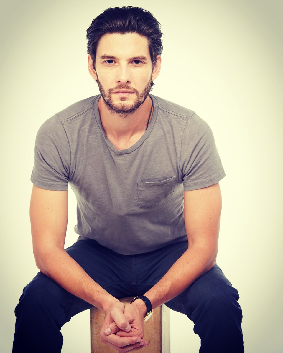 “The secret of being happy is accepting where you are in life, and making the most out of everyday” 😉

Have a great day Everyone!!! #benbarnes #british #greatactor <a href="/benbarnes/">Ben Barnes</a> ❤