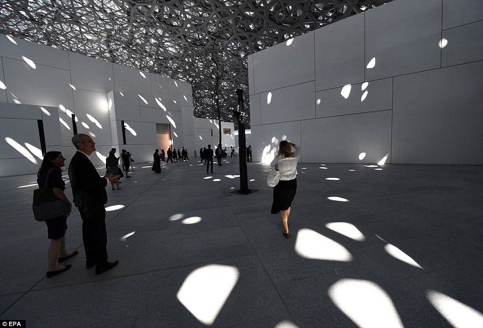 DailyMail's tweet photo. The $1.1billion Louvre Abu Dhabi opens its doors https://t.co/P45oWs6mUa https://t.co/CxIjTHSORO