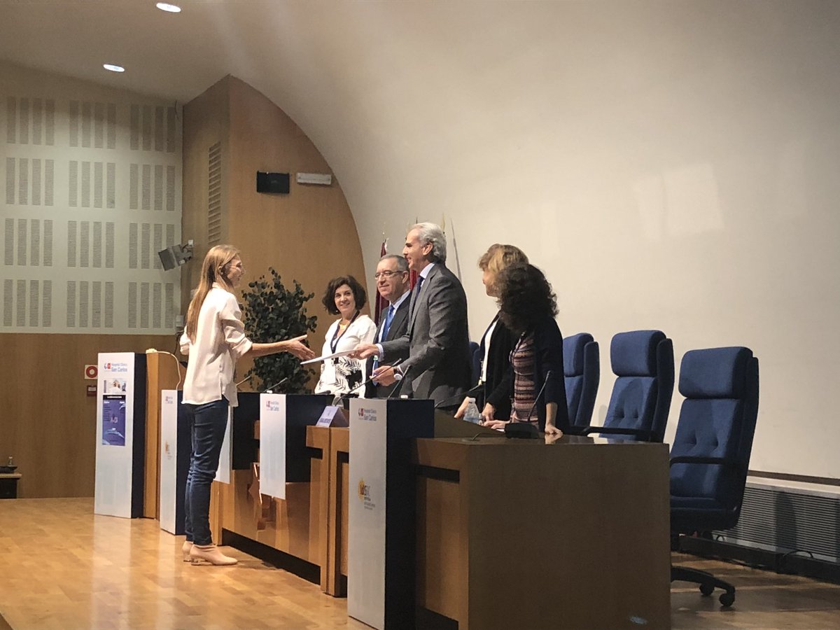 josejonay's tweet photo. Poster ISO 9001:2015 #UAAN @HospitalULaPaz premiado en #ResidentesAMCA17 @AMCASISTENCIAL presentado por Lidia Redondo #MIRMPySP @Susrv1968 https://t.co/LDUYxm8saV
