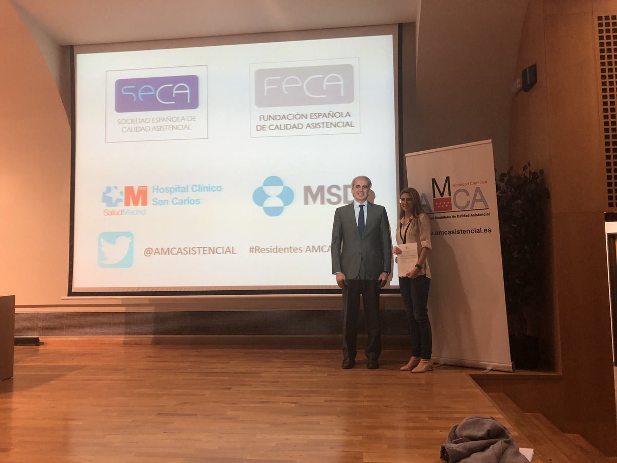 josejonay's tweet photo. Poster ISO 9001:2015 #UAAN @HospitalULaPaz premiado en #ResidentesAMCA17 @AMCASISTENCIAL presentado por Lidia Redondo #MIRMPySP @Susrv1968 https://t.co/LDUYxm8saV