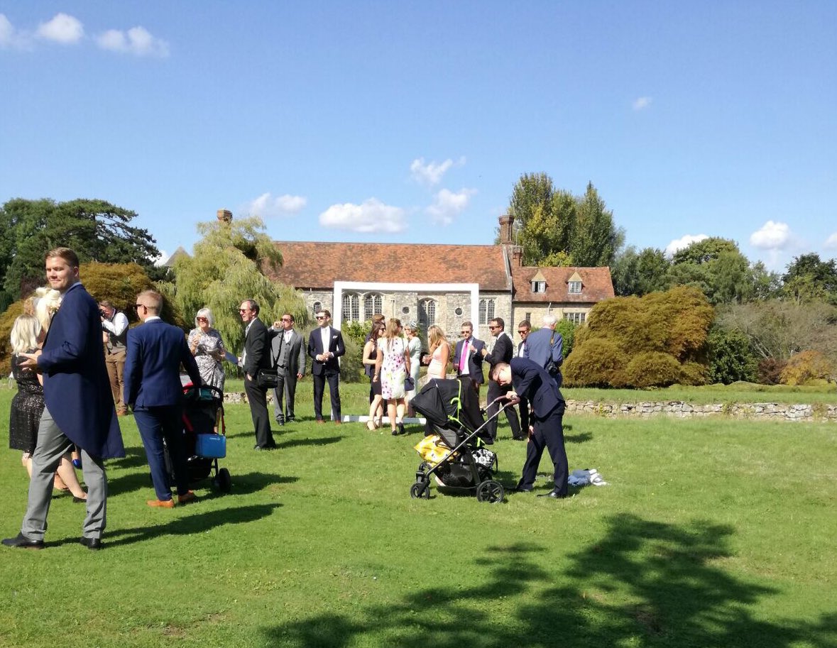 NettlesteadPL's tweet image. Miss these summer days here at Nettlestead Place 💛 Hope your all having a great week ! #wednesdaywedding #kentishweddings #NettlesteadPlace
